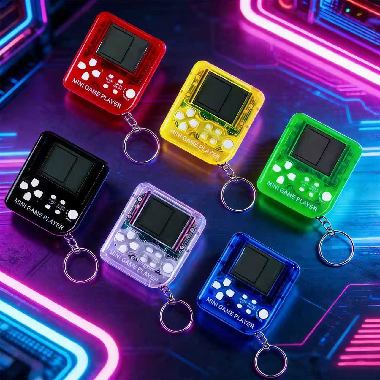 レトロミニハンドヘルドゲームコンソールキーホルダークラシック - Gaming Console Keychain のレビューと価格